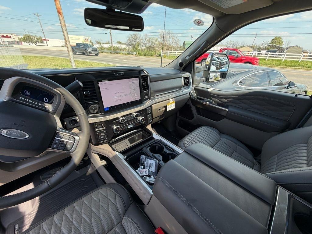 Ford F-450 SD Platinum Crew Cab DRW 4WD 2026