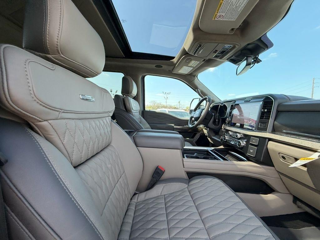 Ford F-450 SD Platinum Crew Cab DRW 4WD 2026