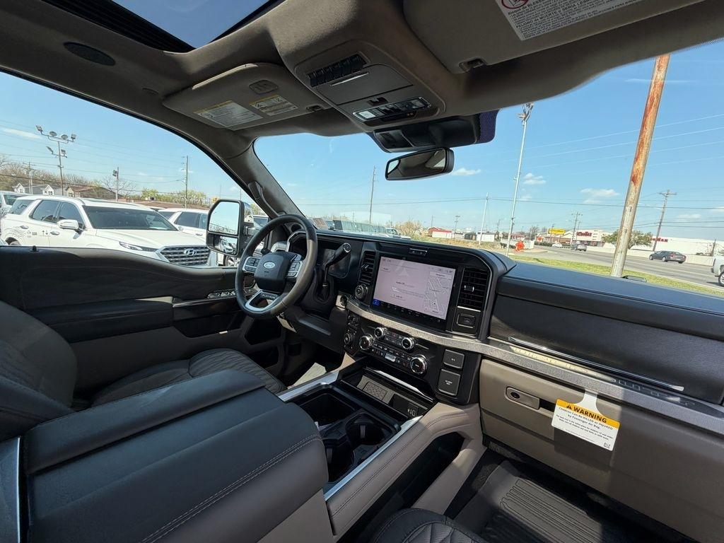 Ford F-450 SD Platinum Crew Cab DRW 4WD 2026