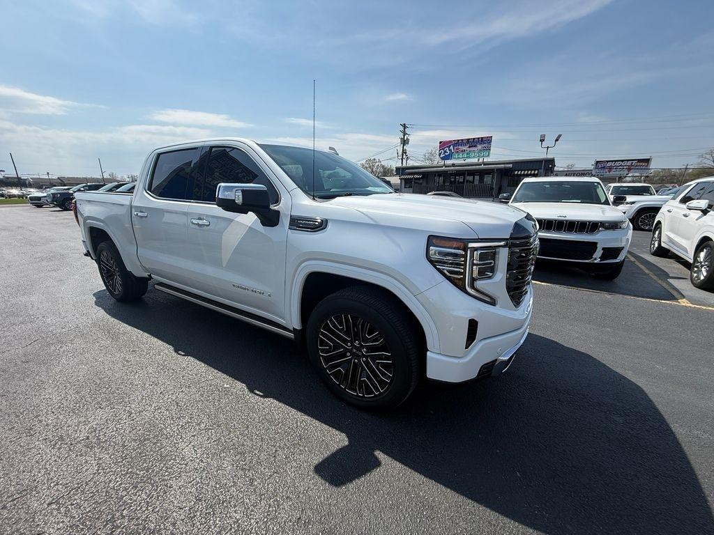 2022 GMC Sierra 1500 Denali Ultimate Crew Cab 4WD