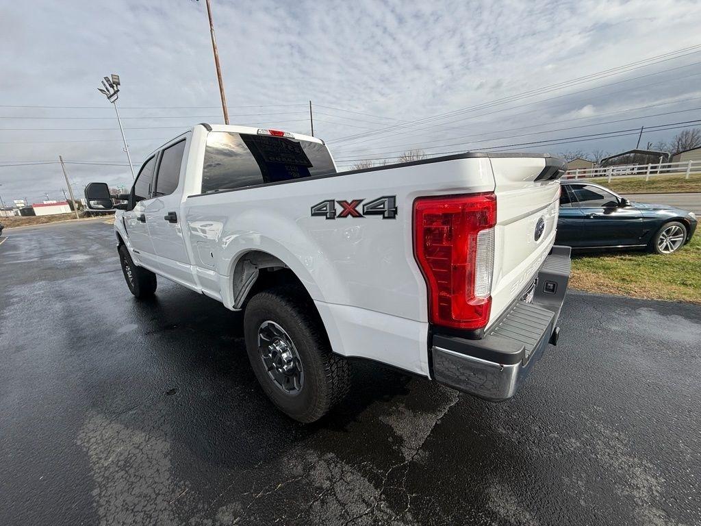 Ford F-250 SD XLT Crew Cab 4WD 2019
