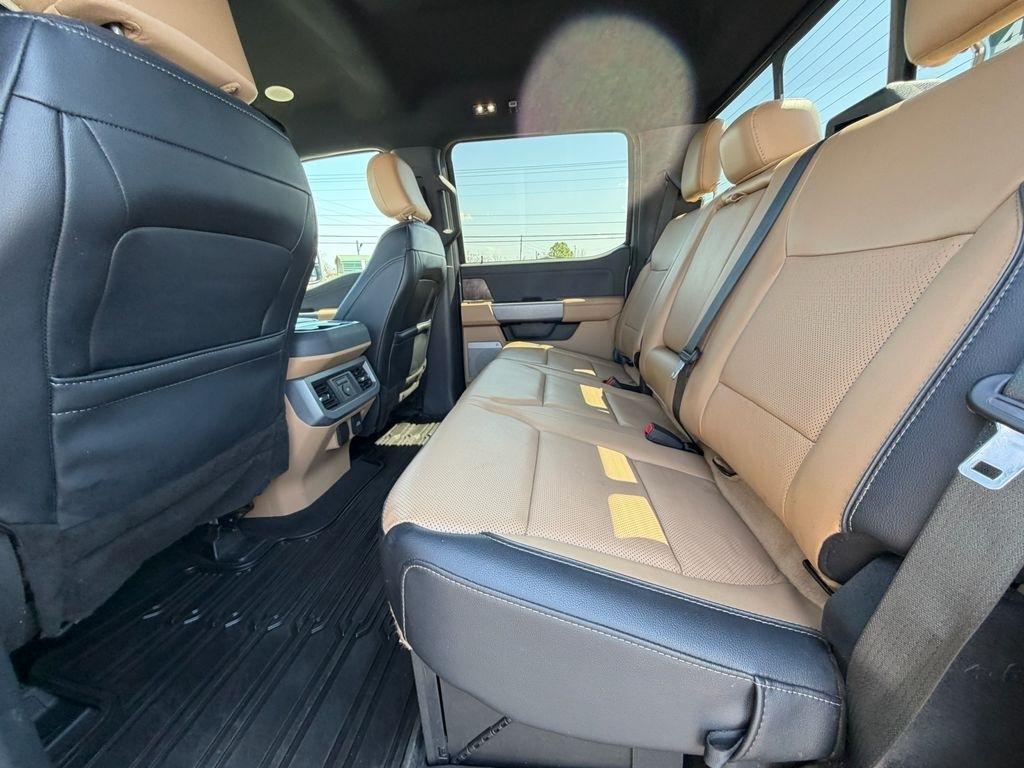 Ford F-250 SD Lariat Crew Cab 4WD 2024