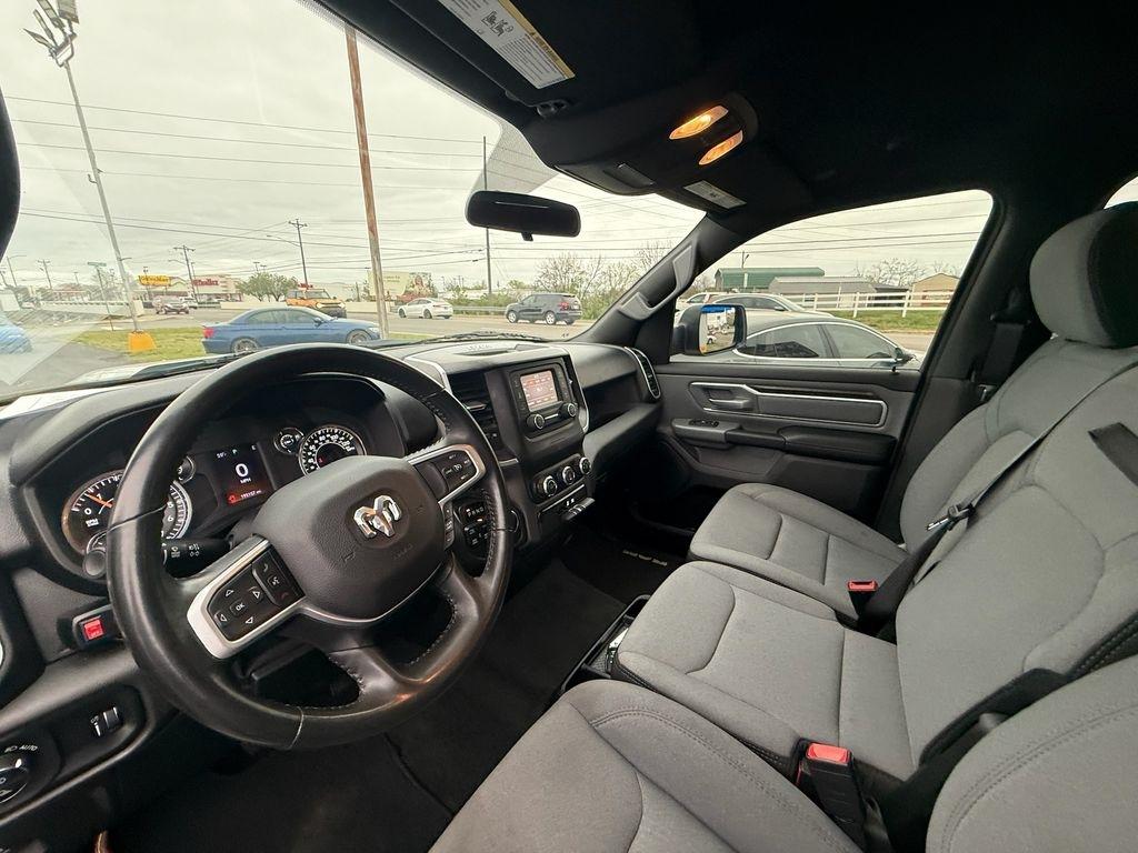 RAM 1500 Big Horn Quad Cab 4WD 2021