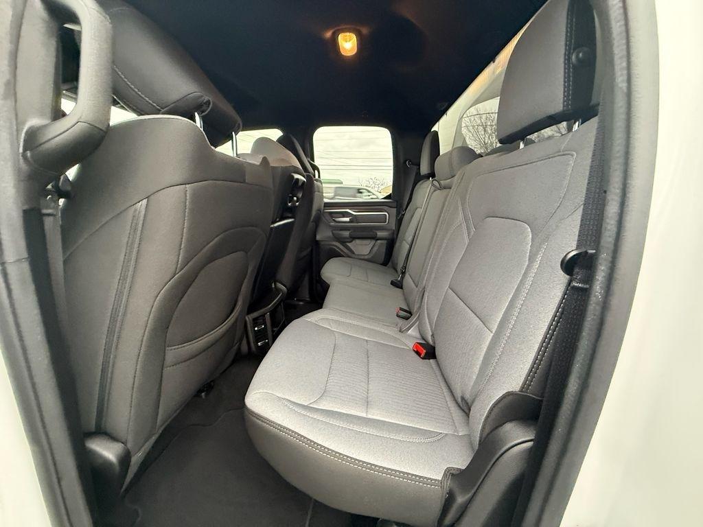 RAM 1500 Big Horn Quad Cab 4WD 2021