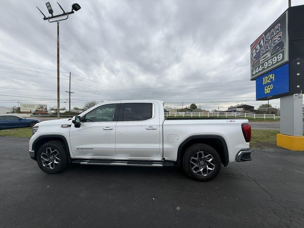 GMC Sierra 1500 SLT Crew Cab 4WD 2023