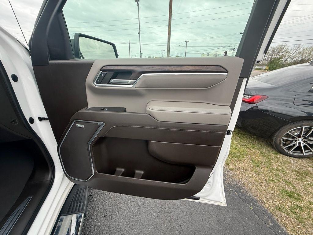 GMC Sierra 1500 SLT Crew Cab 4WD 2023