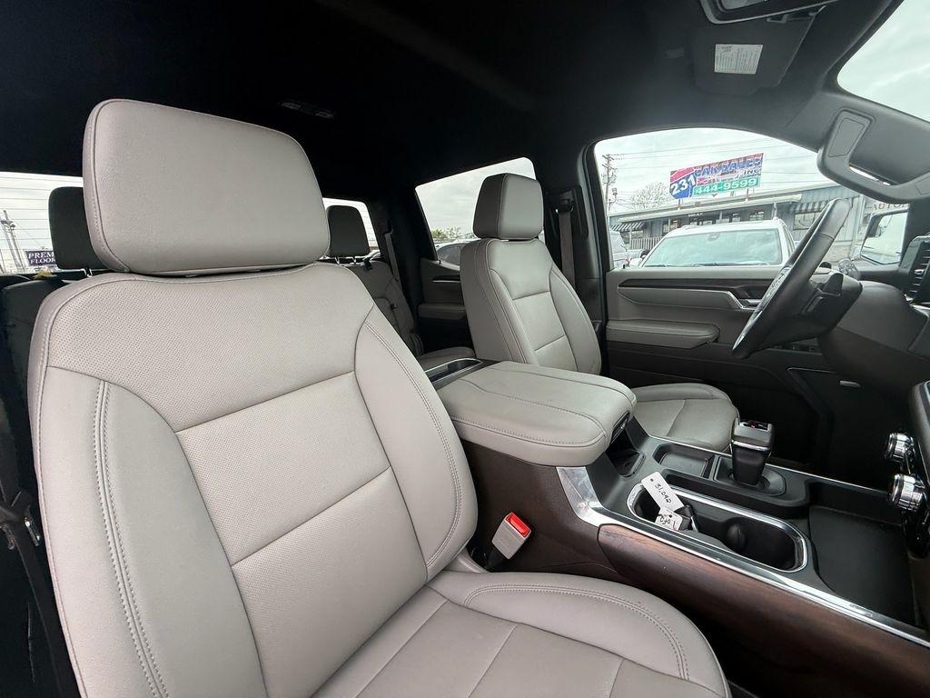 GMC Sierra 1500 SLT Crew Cab 4WD 2023