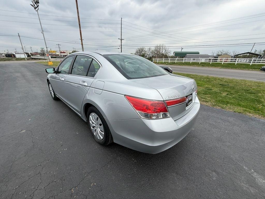 Honda Accord LX sedan AT 2012
