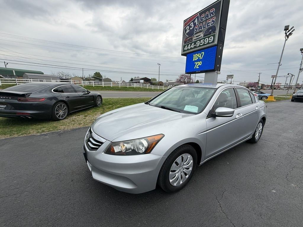 Honda Accord LX sedan AT 2012