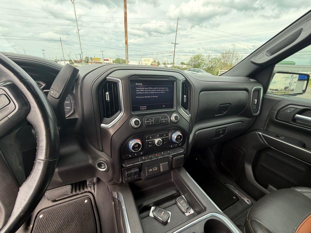 GMC Sierra 1500 AT4 Crew Cab 4WD 2021