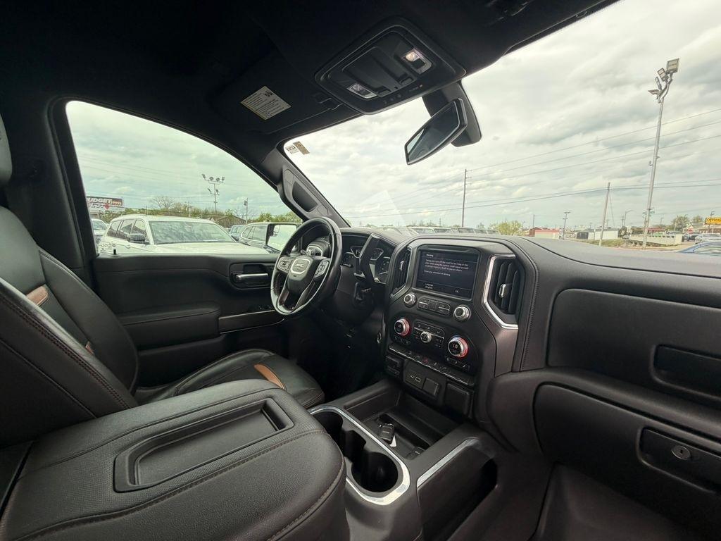 GMC Sierra 1500 AT4 Crew Cab 4WD 2021