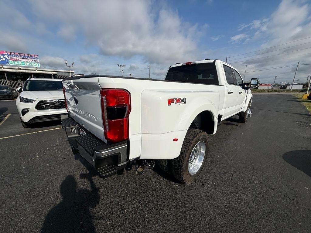 Ford F-450 SD Lariat Crew Cab DRW 4WD 2026