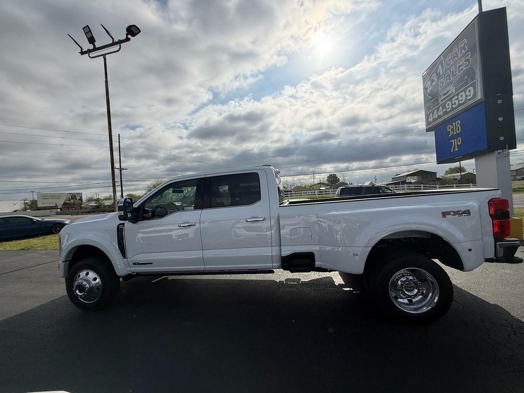 Ford F-450 SD Lariat Crew Cab DRW 4WD 2026