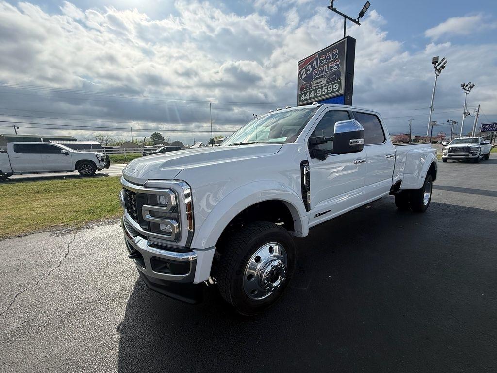Ford F-450 SD Lariat Crew Cab DRW 4WD 2026