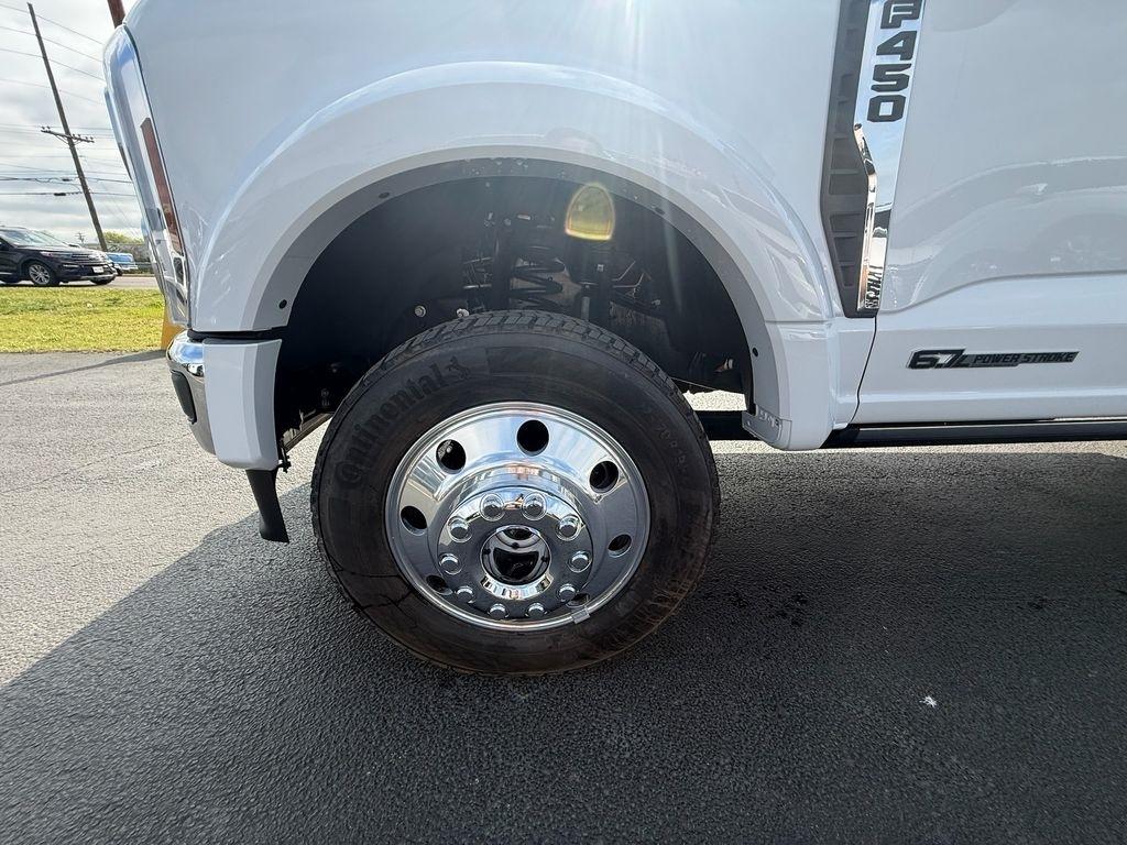 Ford F-450 SD Lariat Crew Cab DRW 4WD 2026