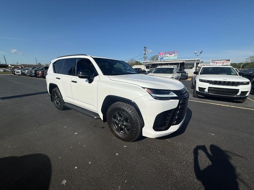 2025 Lexus LX 700h Overtrail