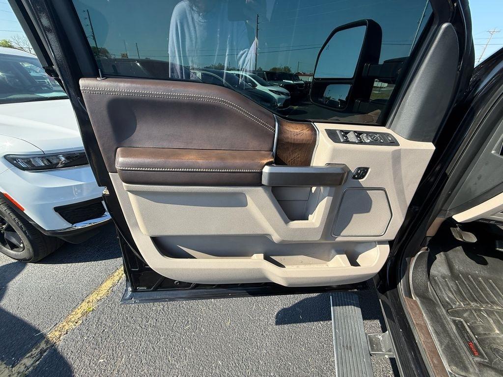 Ford F-250 SD Limited Crew Cab 4WD 2019