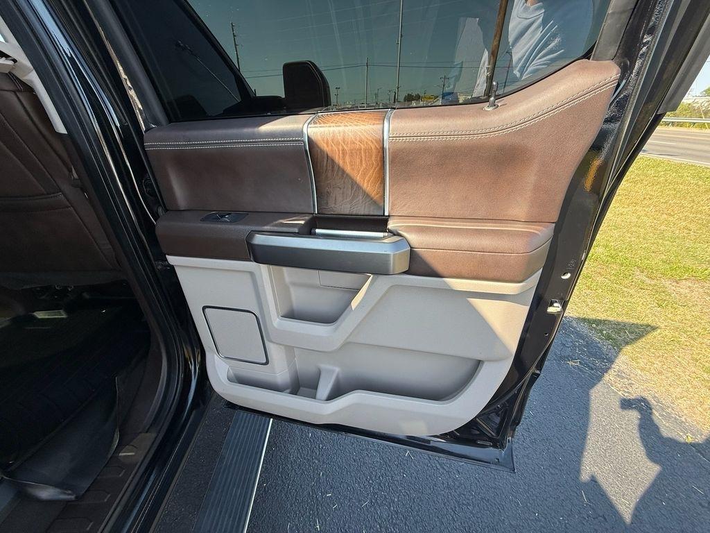 Ford F-250 SD Limited Crew Cab 4WD 2019