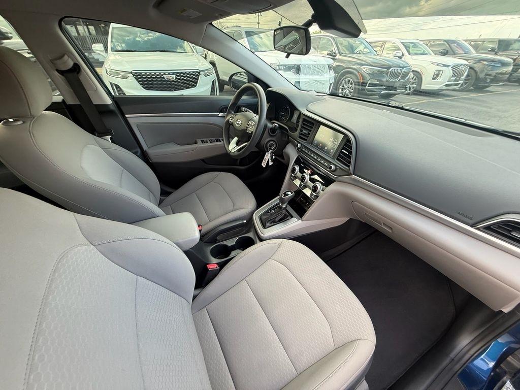 Hyundai Elantra Limited 2019