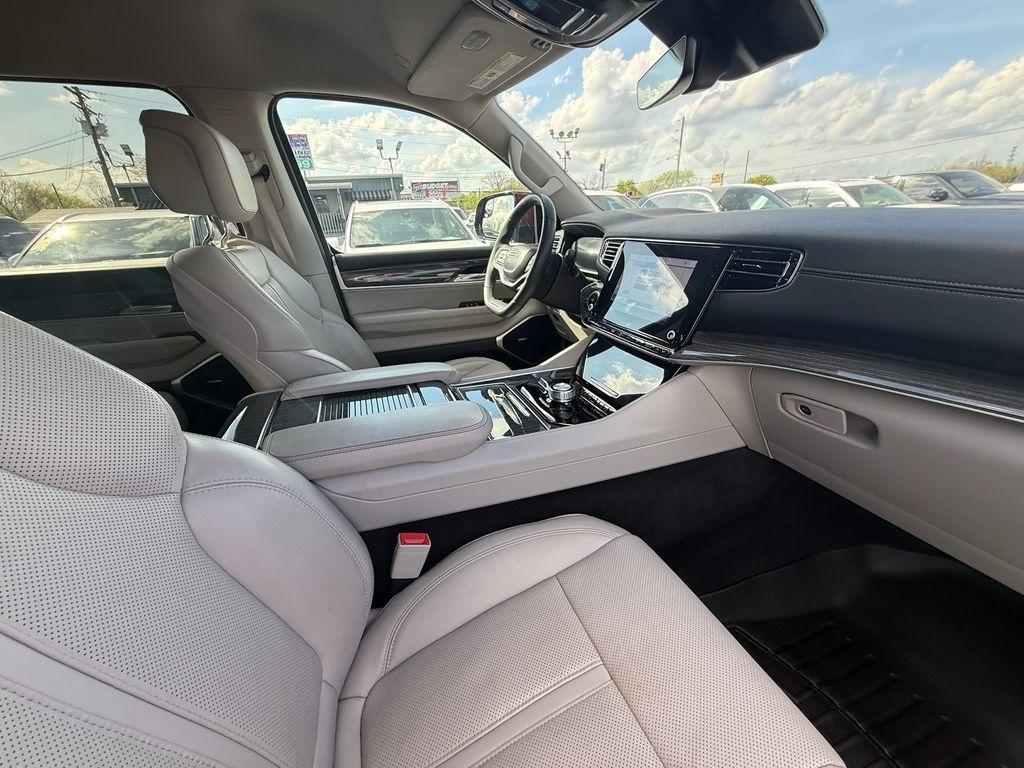 Jeep Wagoneer Series II 4WD 2022