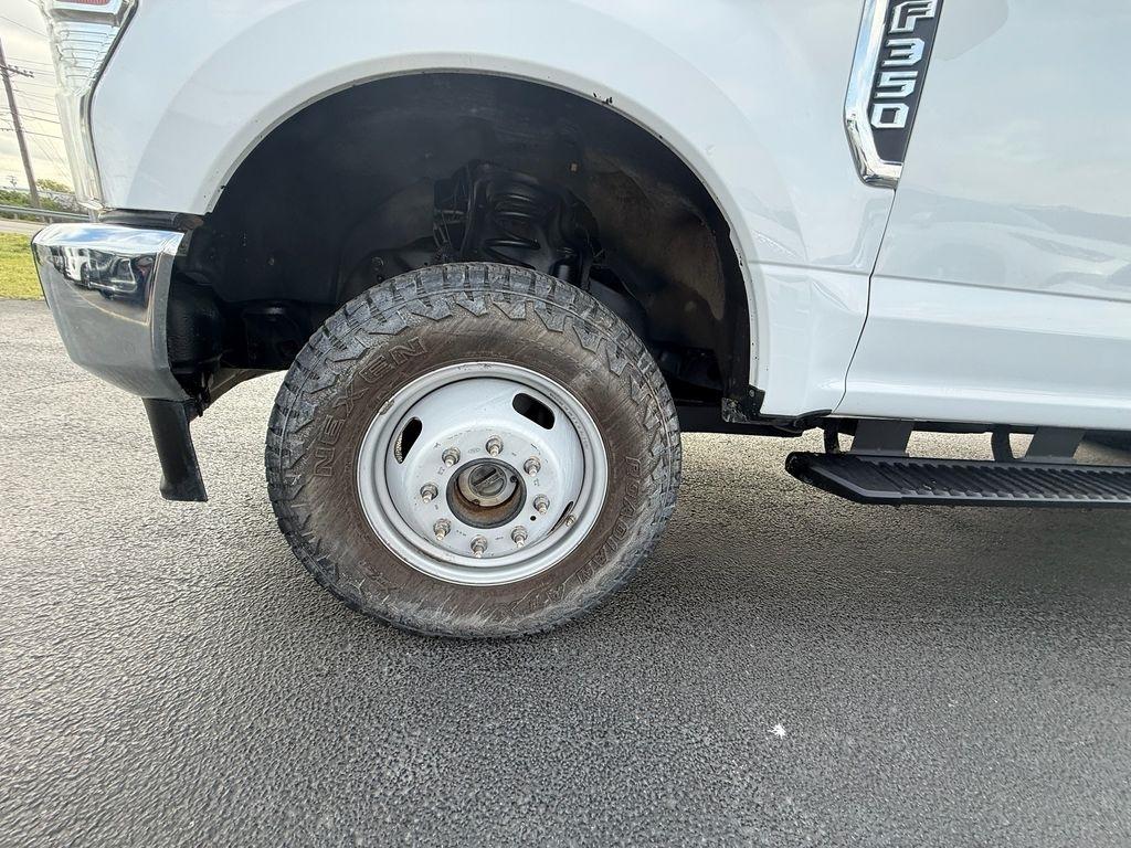 Ford F-350 SD XL Crew Cab Long Bed DRW 4WD 2021