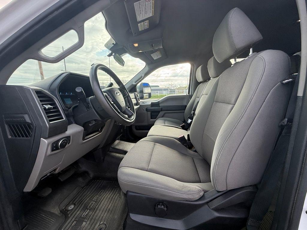 Ford F-350 SD XL Crew Cab Long Bed DRW 4WD 2021