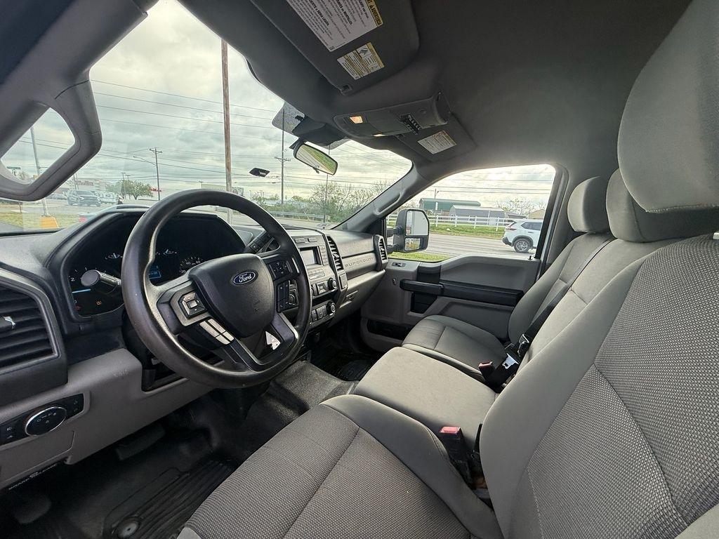 Ford F-350 SD XL Crew Cab Long Bed DRW 4WD 2021