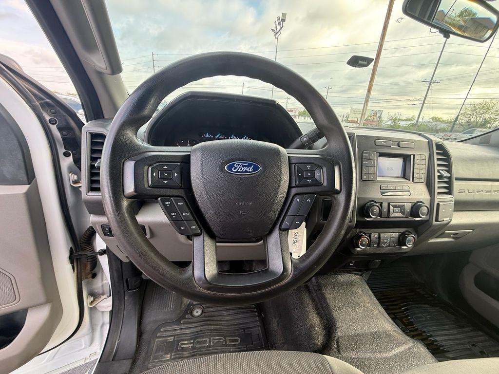 Ford F-350 SD XL Crew Cab Long Bed DRW 4WD 2021