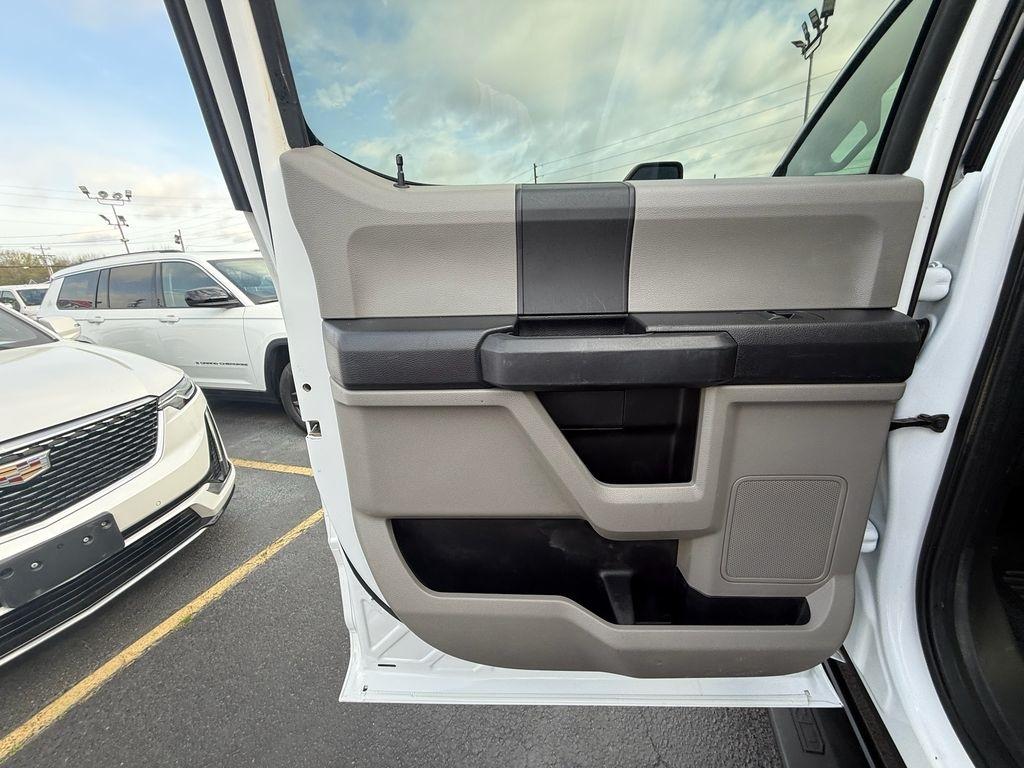 Ford F-350 SD XL Crew Cab Long Bed DRW 4WD 2021