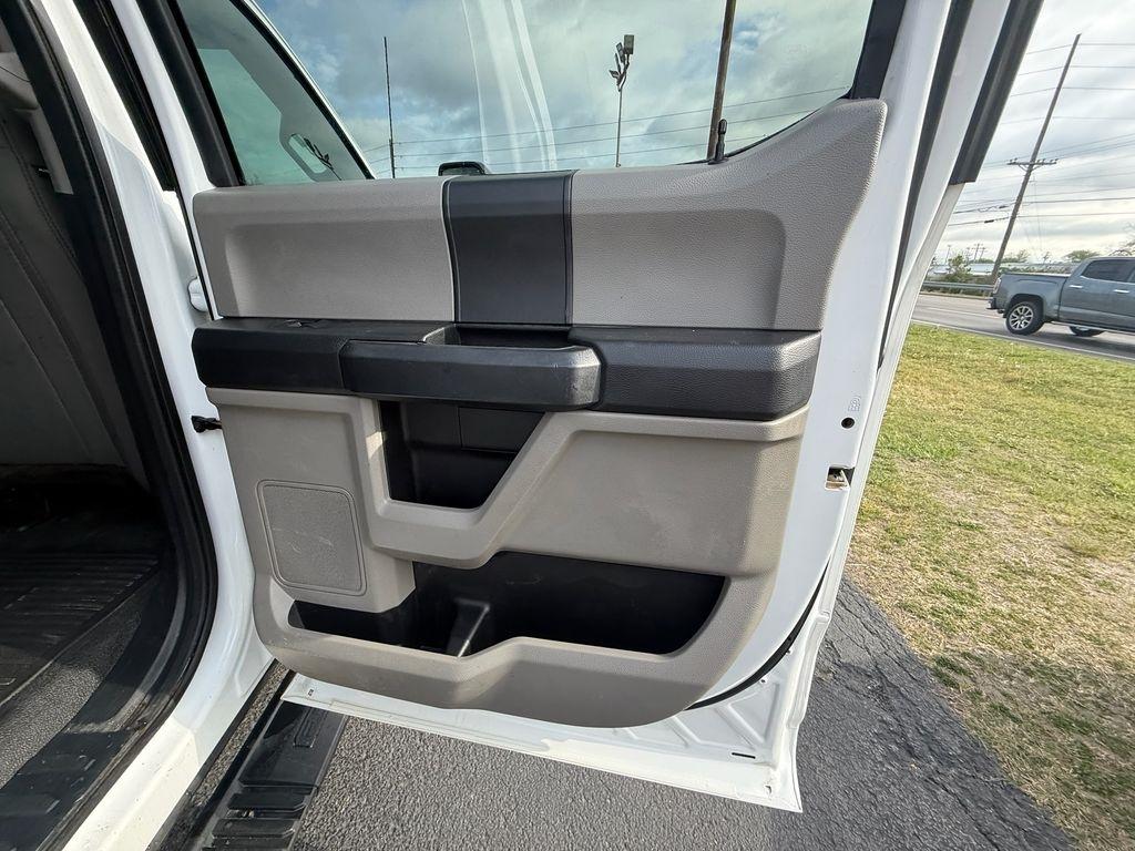 Ford F-350 SD XL Crew Cab Long Bed DRW 4WD 2021