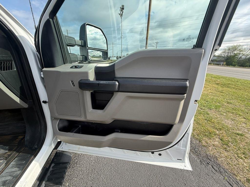 Ford F-350 SD XL Crew Cab Long Bed DRW 4WD 2021