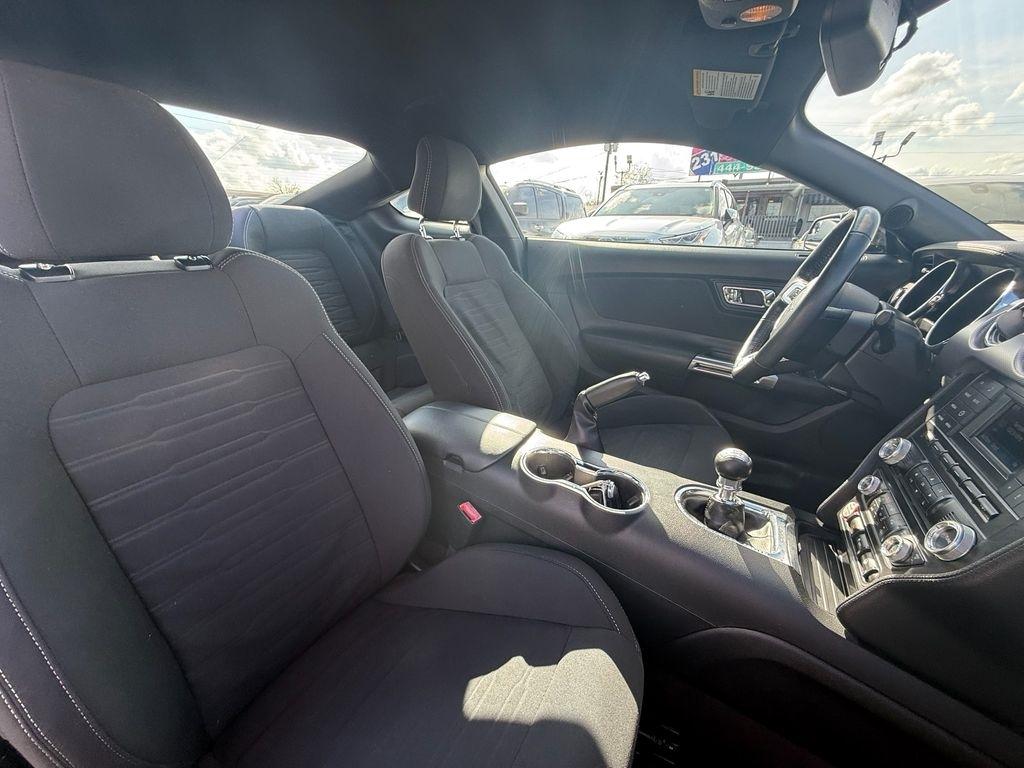 Ford Mustang GT Coupe 2017