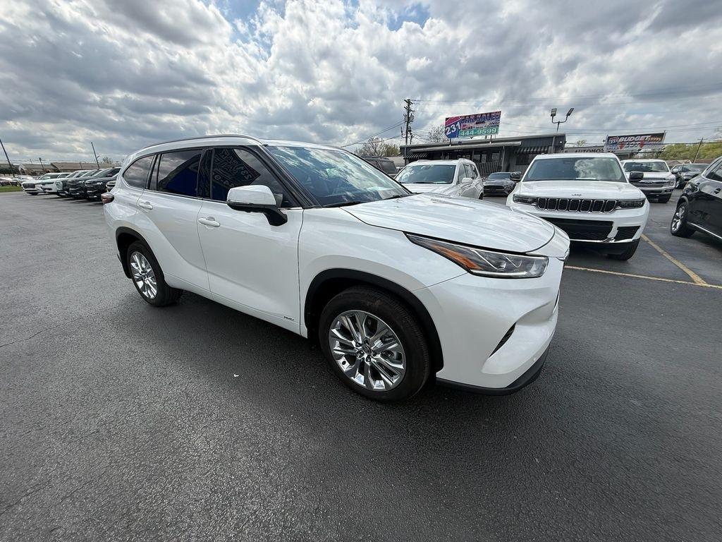2025 Toyota Highlander Hybrid Limited AWD