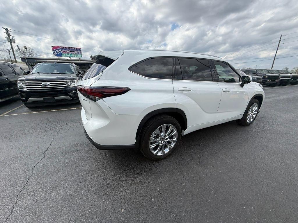 Toyota Highlander Hybrid Limited AWD 2025