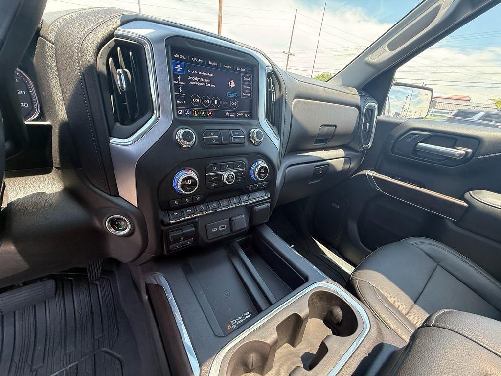GMC Sierra 1500 SLT Crew Cab 4WD 2020