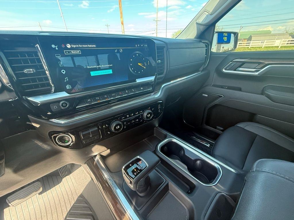 Chevrolet Silverado 1500 RST Crew Cab 4WD 2025