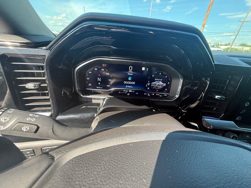 Chevrolet Silverado 1500 RST Crew Cab 4WD 2025