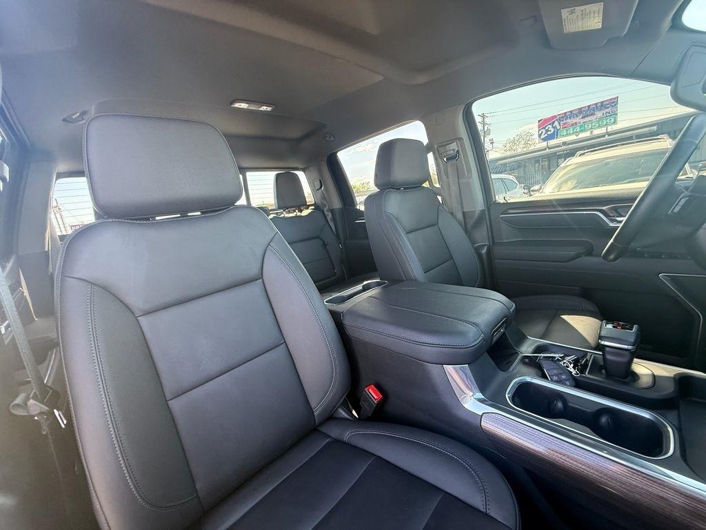 Chevrolet Silverado 1500 RST Crew Cab 4WD 2025