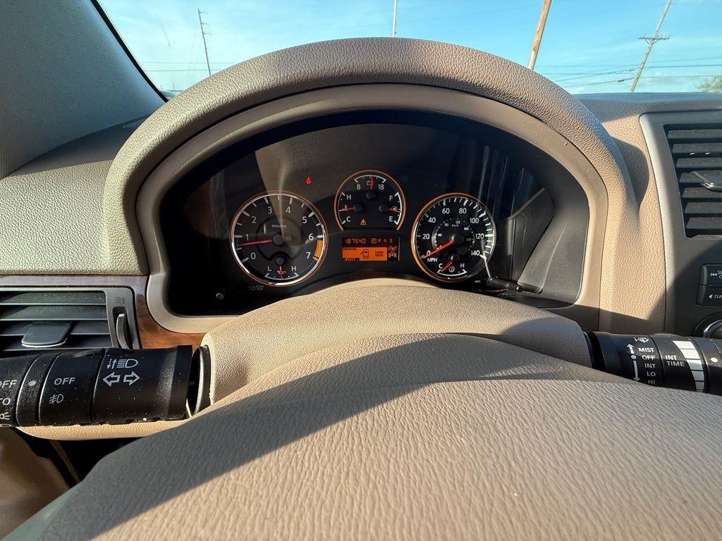 Nissan Armada SL 4WD 2015