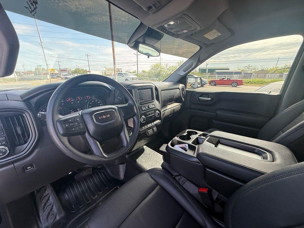 GMC Sierra 1500 Pro Short Box 4WD 2025