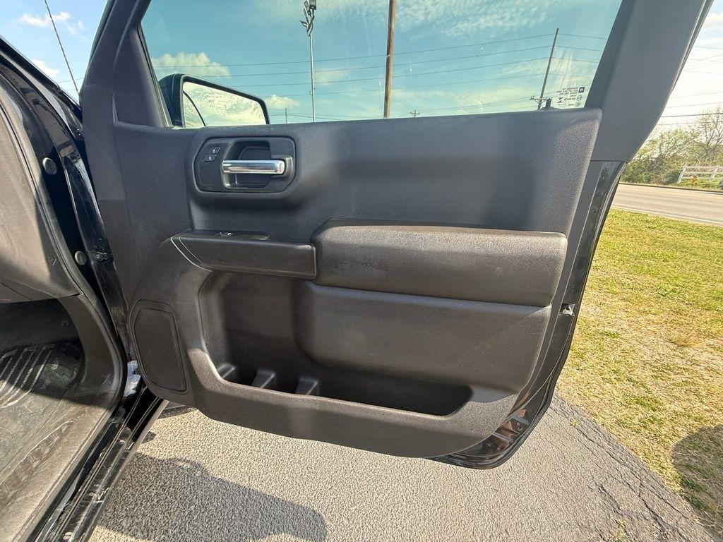 GMC Sierra 1500 Pro Short Box 4WD 2025