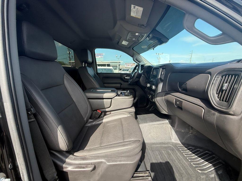 GMC Sierra 1500 Pro Short Box 4WD 2025