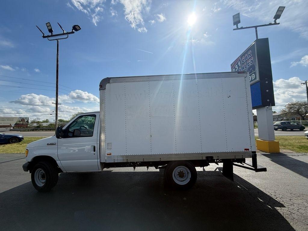 Ford Econoline E-350 Super Duty 2006