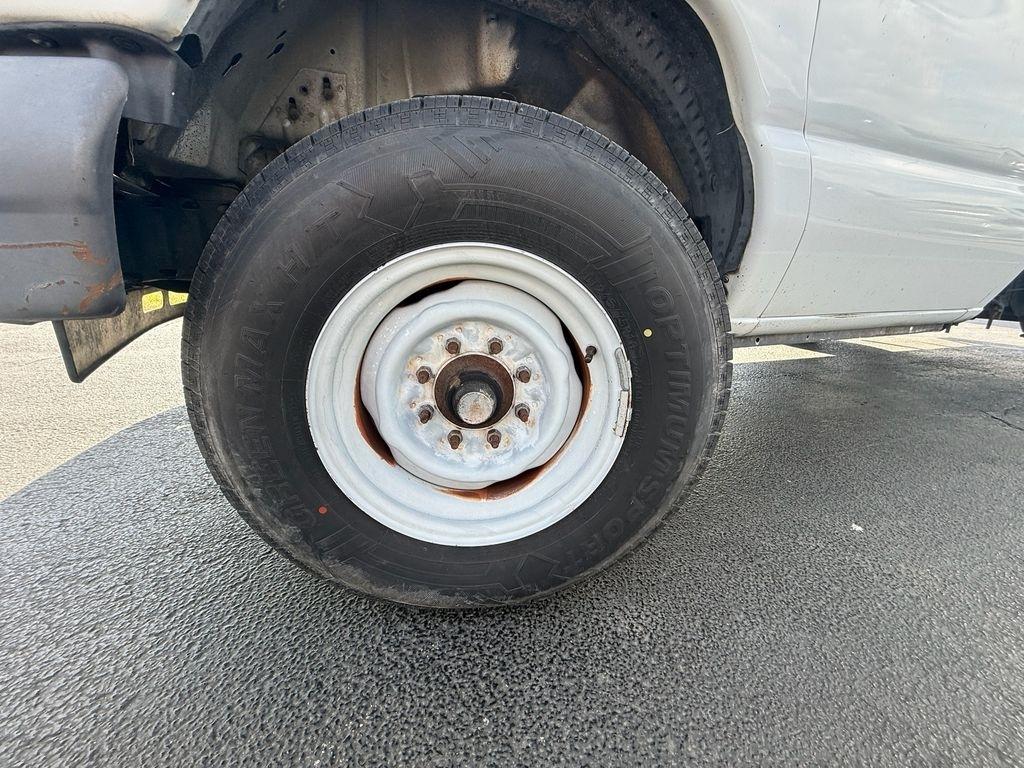 Ford Econoline E-350 Super Duty 2006