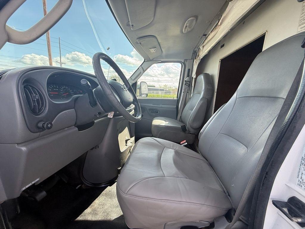 Ford Econoline E-350 Super Duty 2006