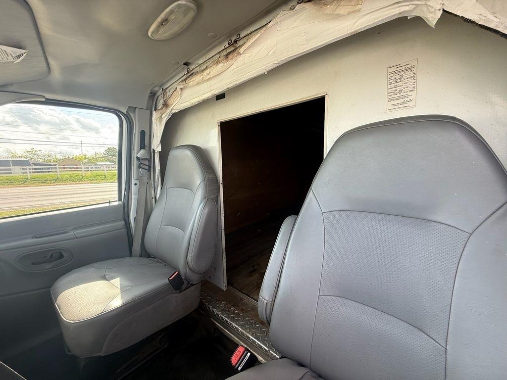 Ford Econoline E-350 Super Duty 2006