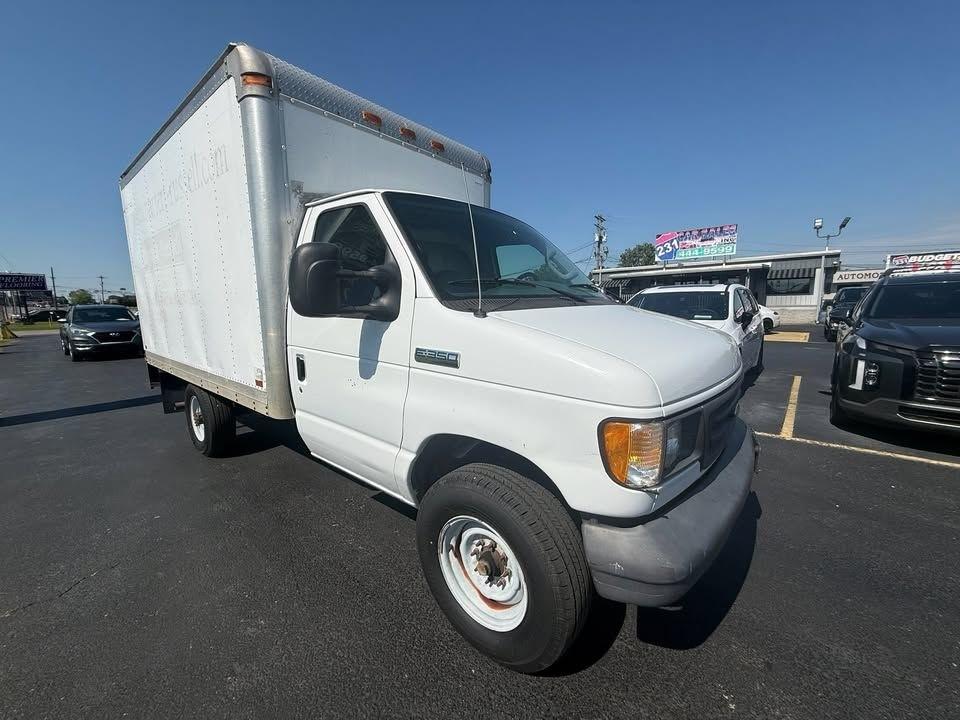 2006 Ford E-Series's photo