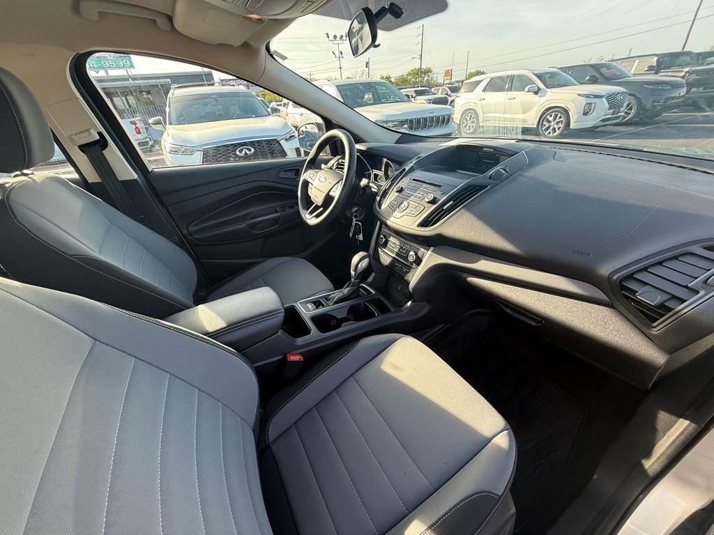 Ford Escape S FWD 2017