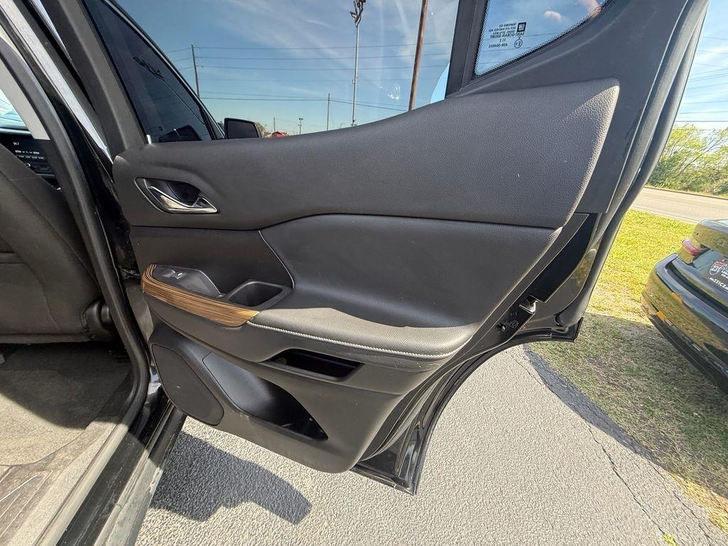 GMC Acadia SLE-1 FWD 2019