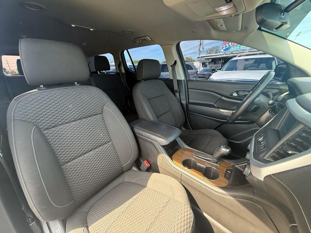 GMC Acadia SLE-1 FWD 2019